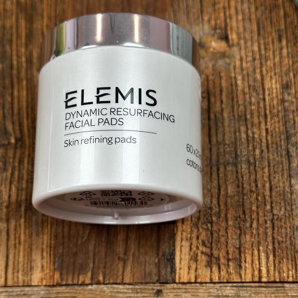 ELEMIS Other - ELEMIS Dynamic Resurfacing Facial Pads - Silver and White